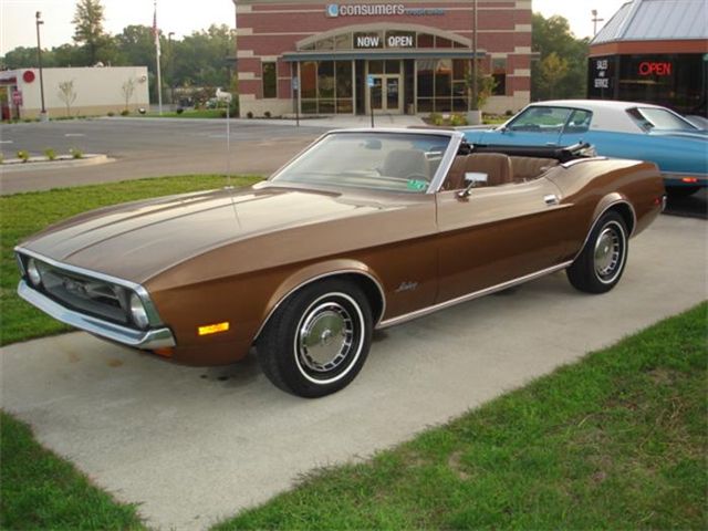 Wendy Davenport, 1972 Mustang Convertible click to enlarge and see description