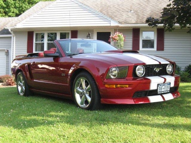 Bill & Jodi Supernault, 2006 Mustang click to enlarge and see description