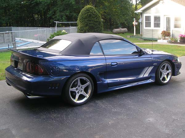 Mark & Toni Nelepovitz, 97 Mustang Saleen S281 click to enlarge and see description